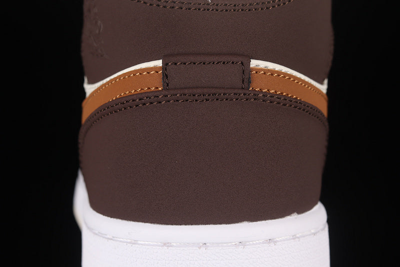 AJ1 Mid