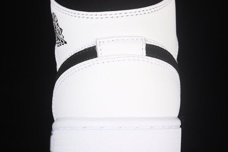 AJ1 Mid