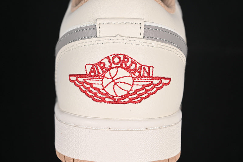 AJ1 Low