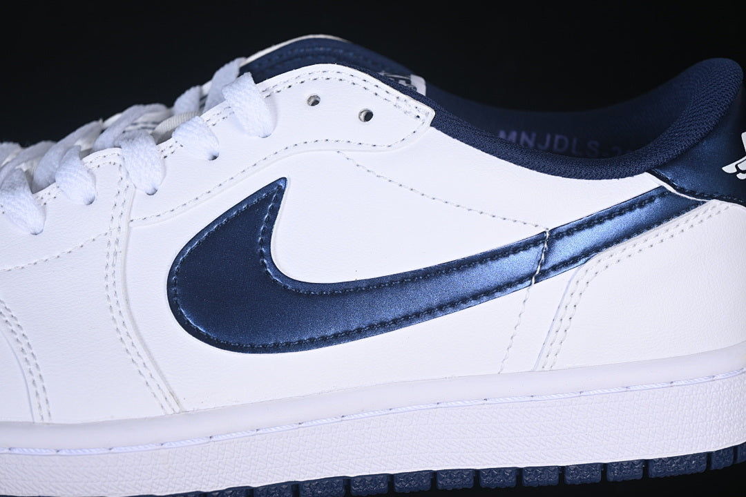 AJ1 Low