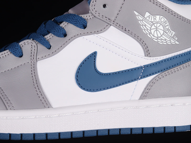 AJ1 Mid