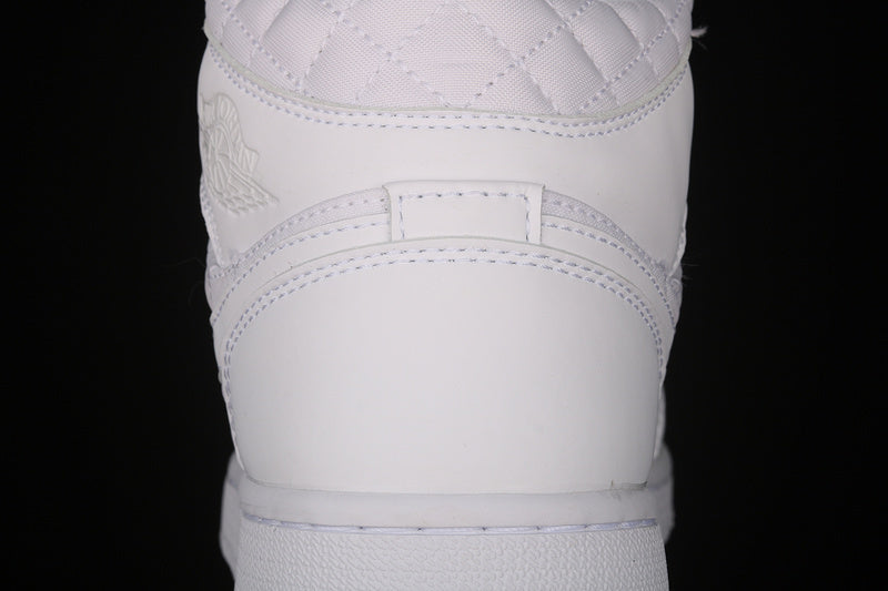 AJ1 Mid