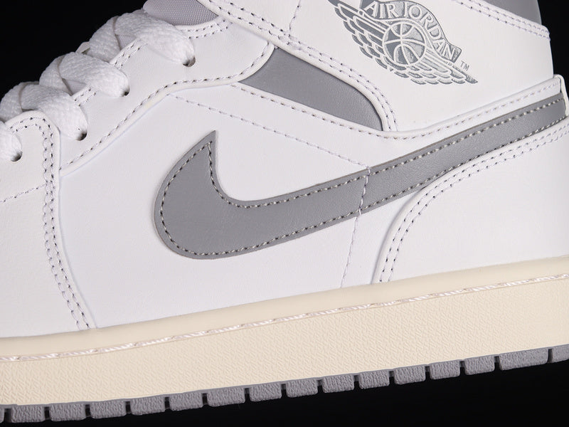 AJ1 Mid