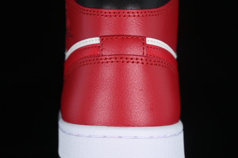 AJ1 Mid