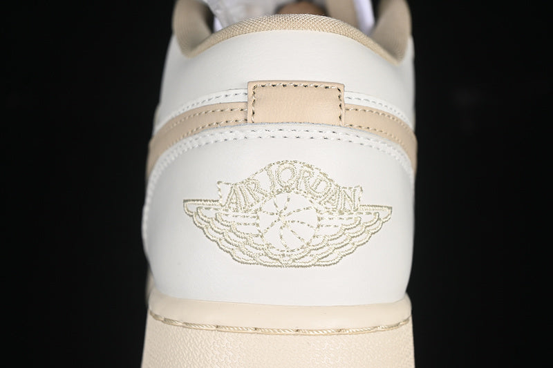 AJ1 Low