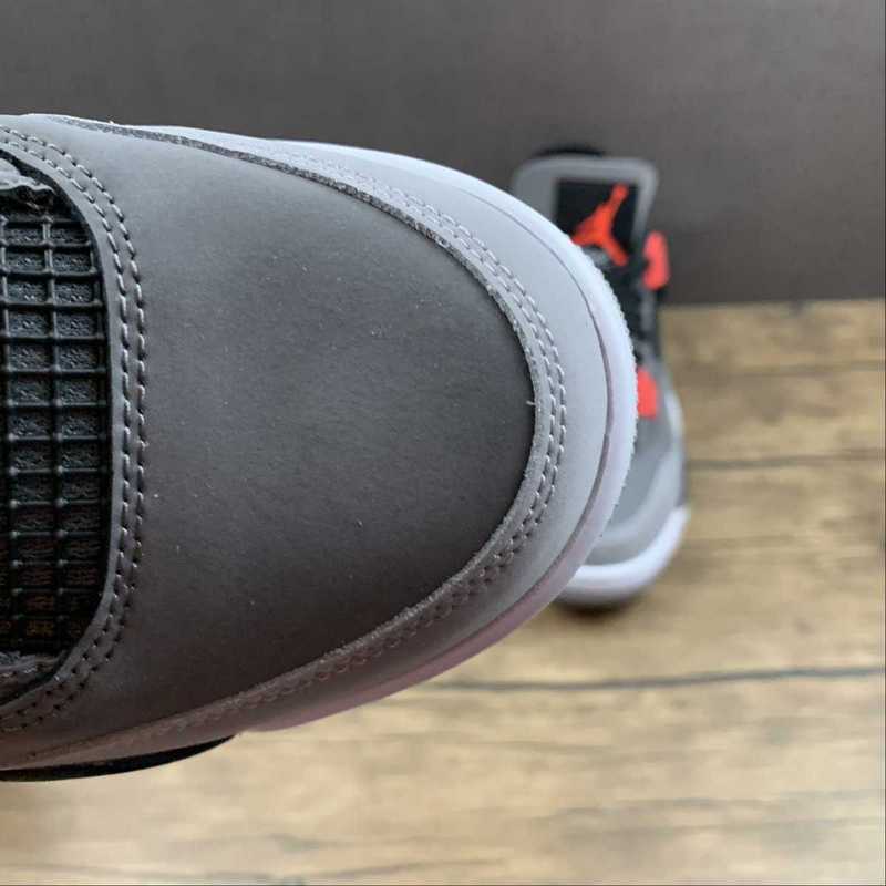 AJ4