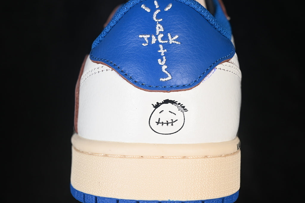 AJ1 Low