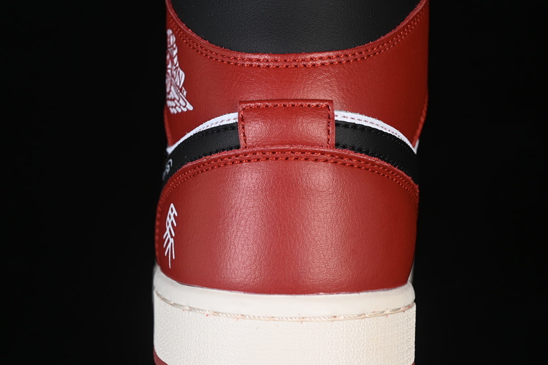 AJ1 Mid