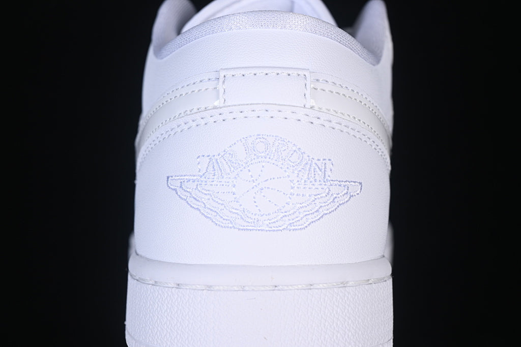 AJ1 Low