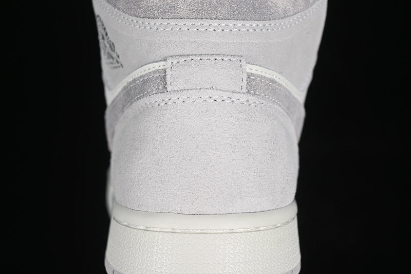 AJ1 Mid