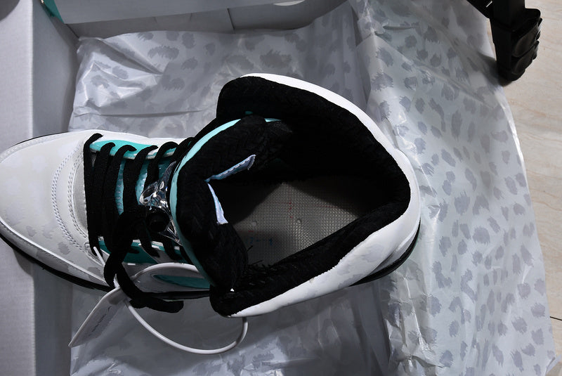 AJ4