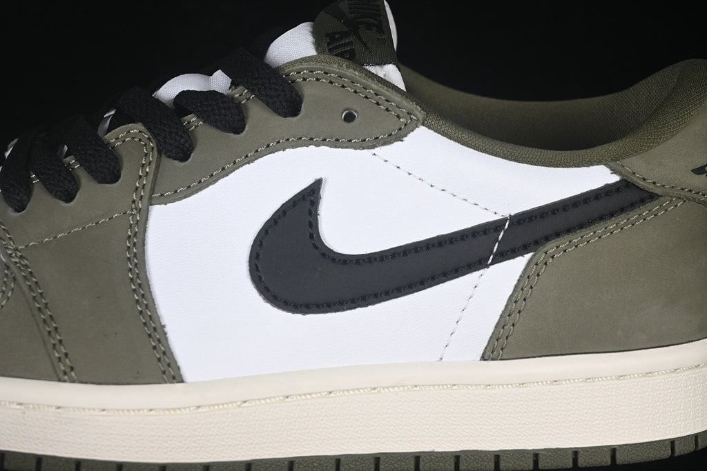 AJ1 Low
