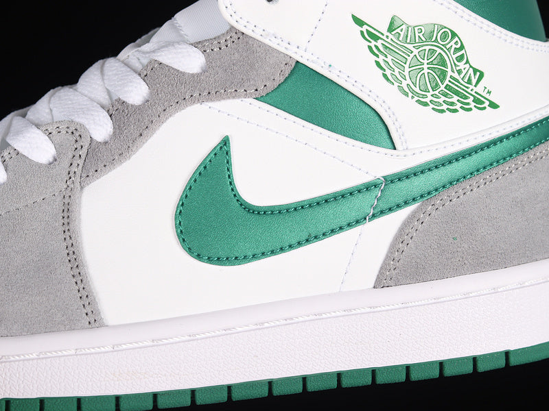 AJ1 Mid