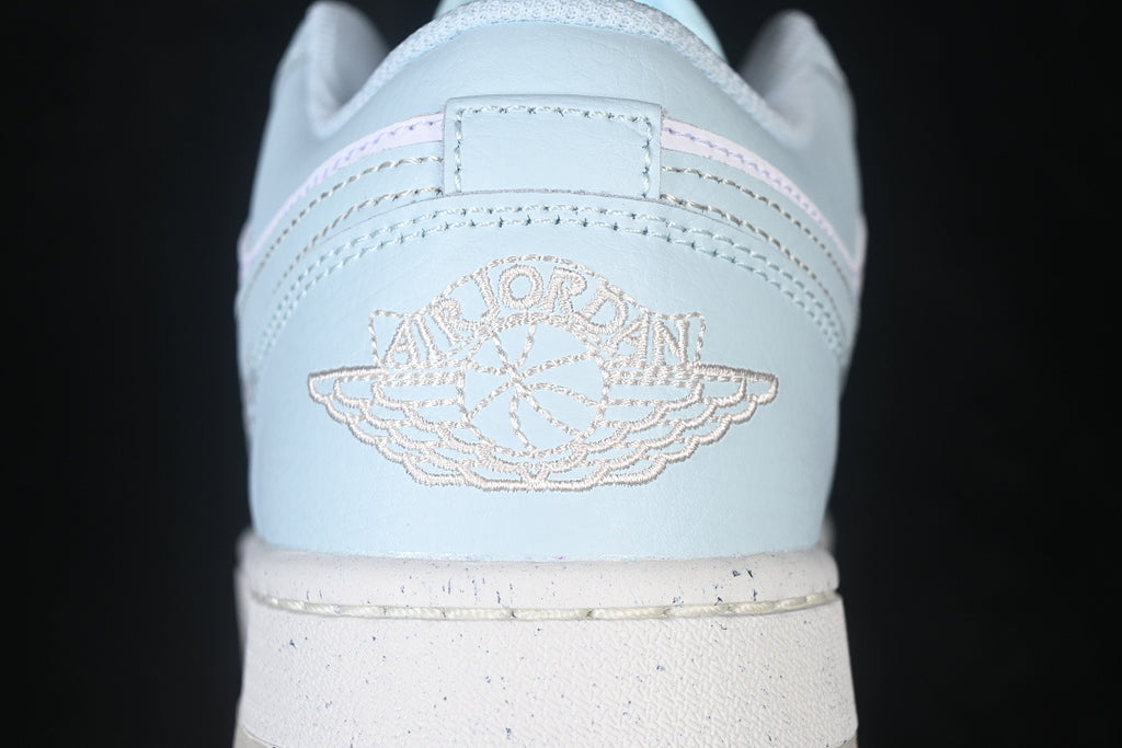 AJ1 Low