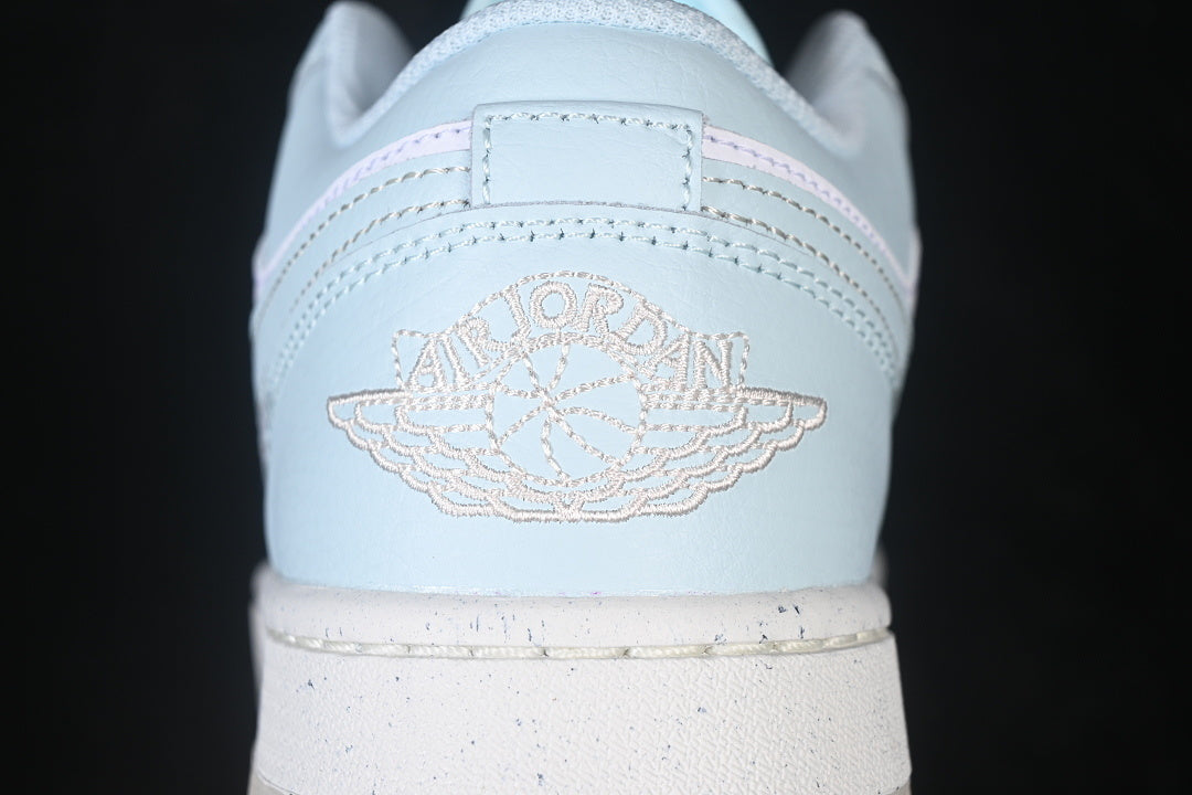 AJ1 Low