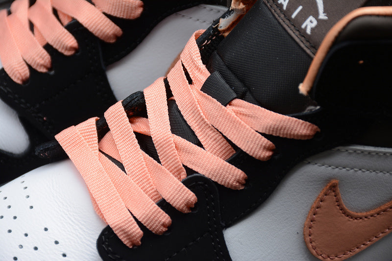 AJ1 Mid