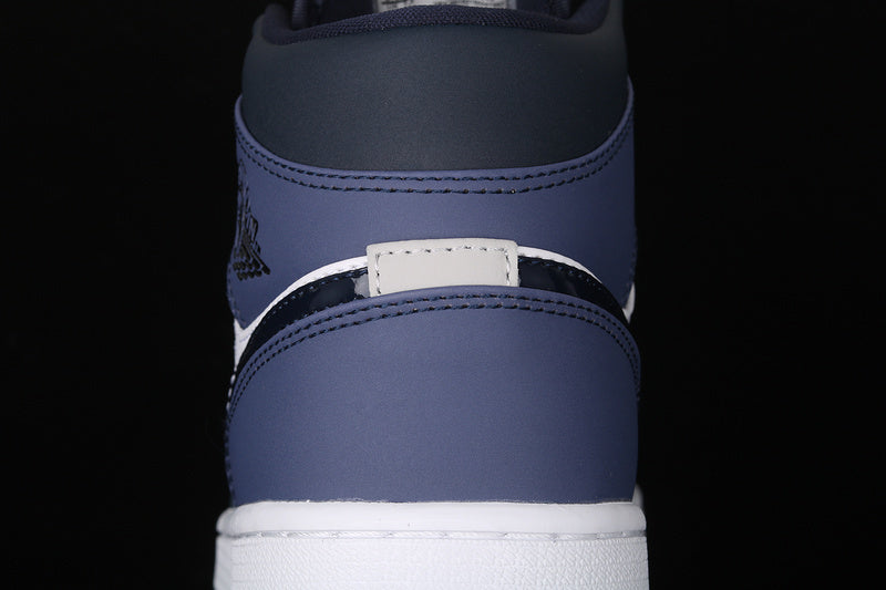 AJ1 Mid