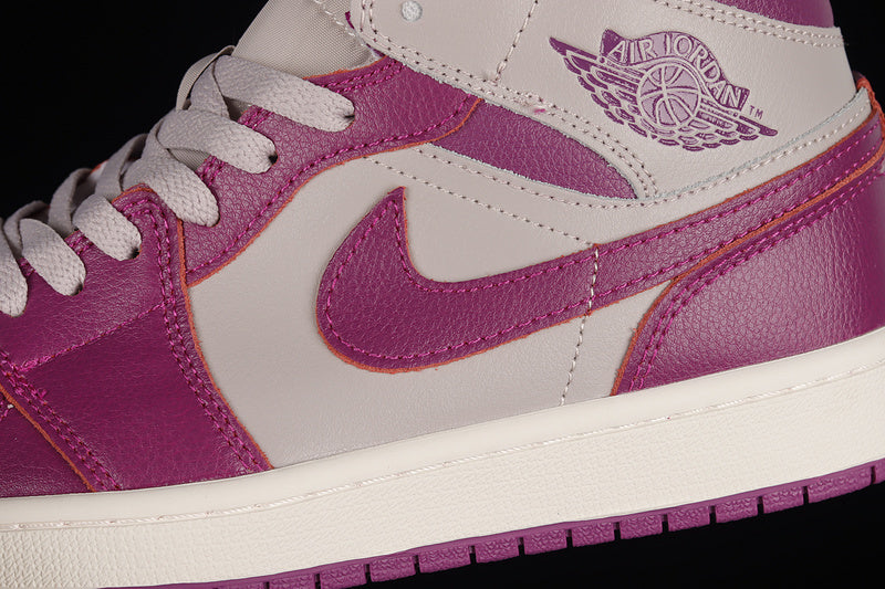 AJ1 Mid
