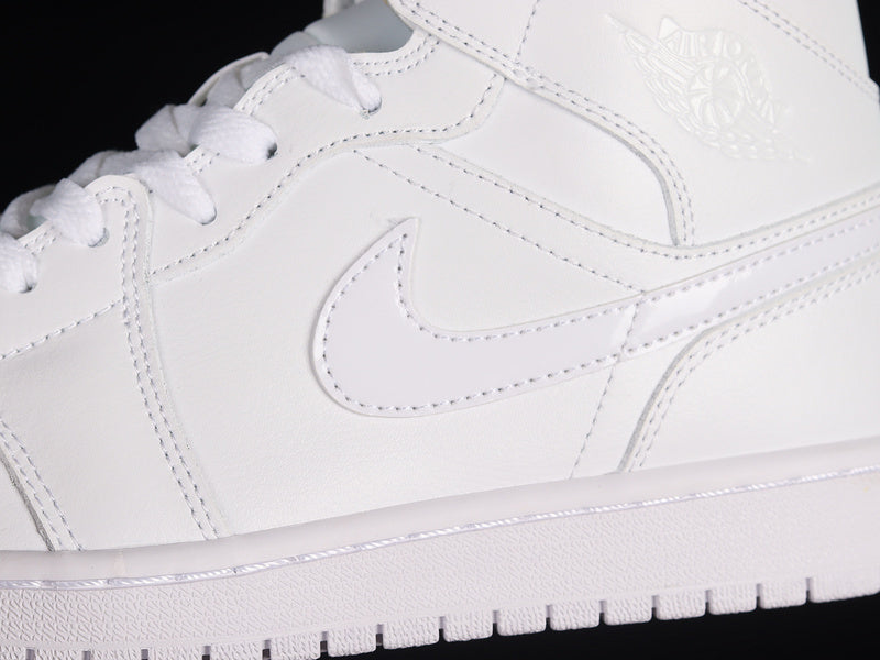 AJ1 Mid