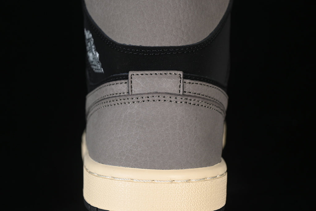 AJ1 Mid