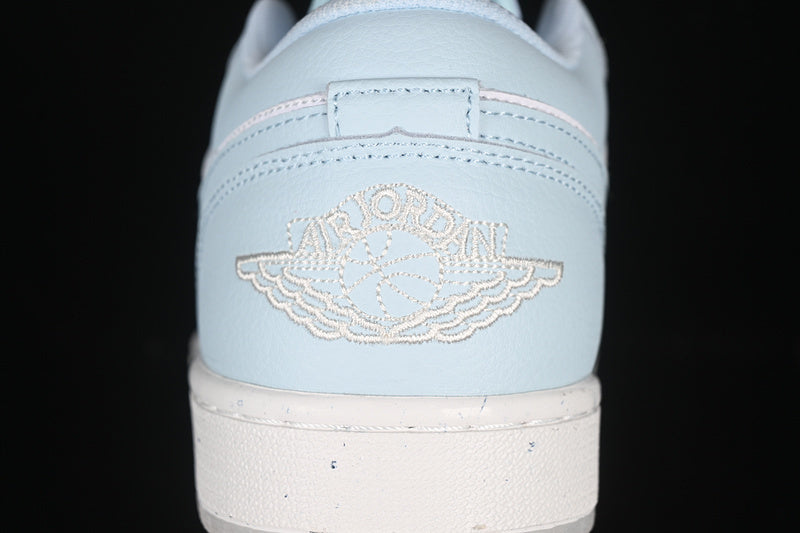 AJ1 Low