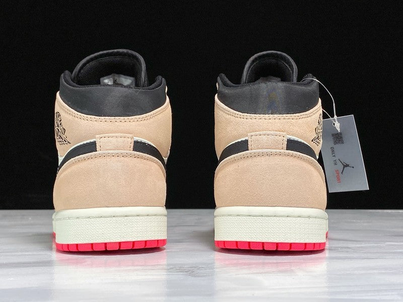 AJ1 Mid