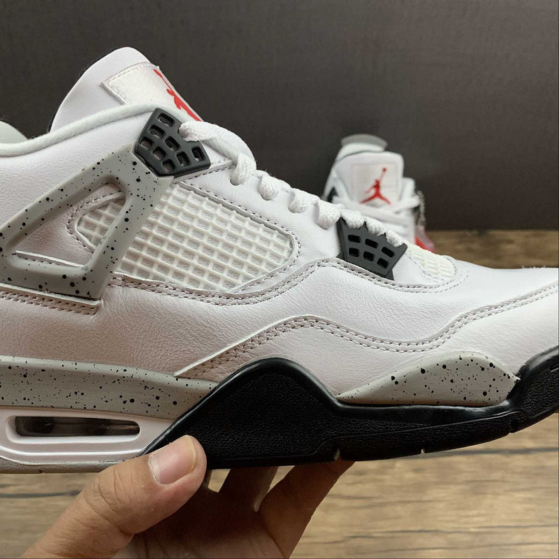 AJ4
