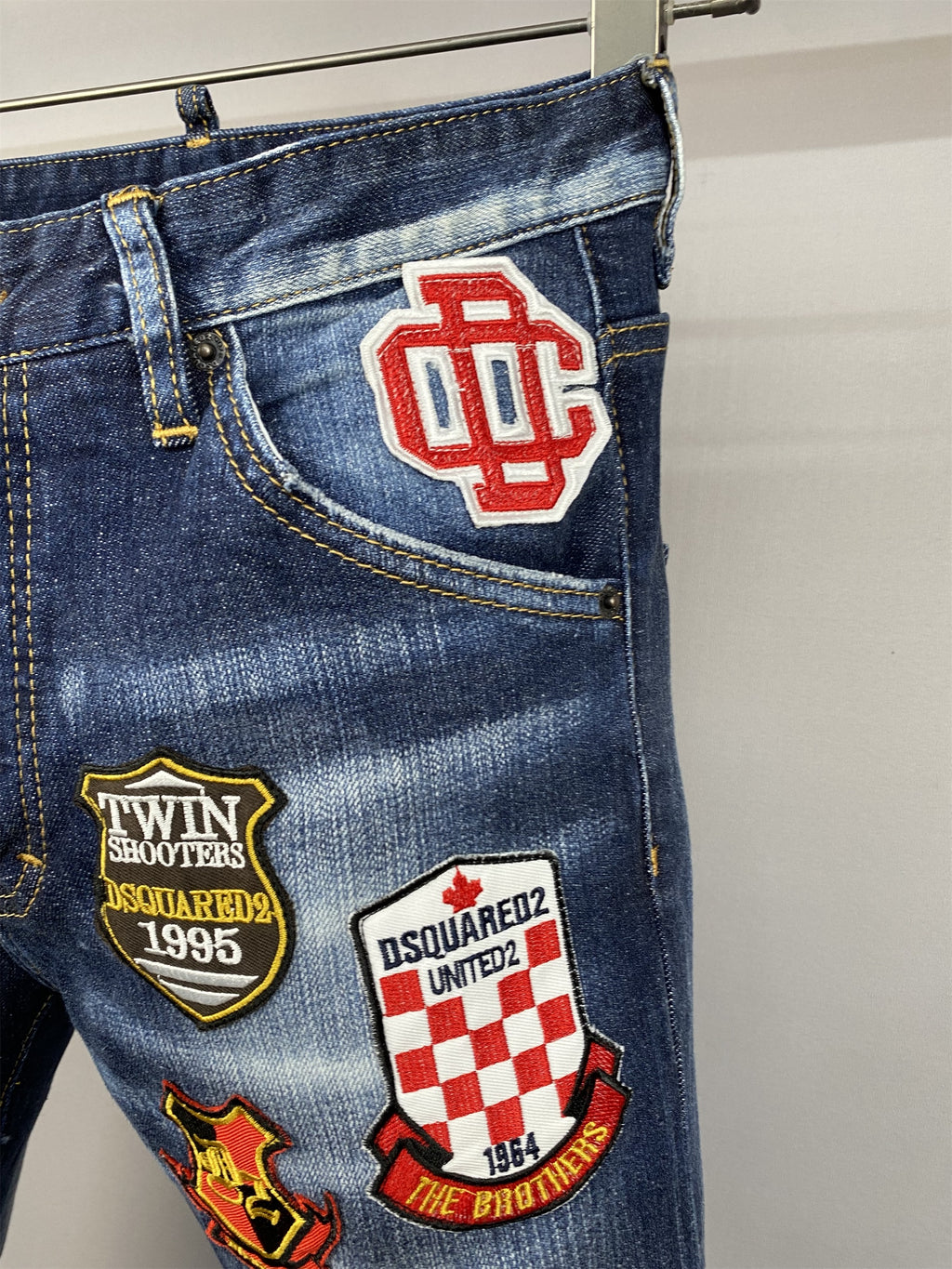 D2 Jeans