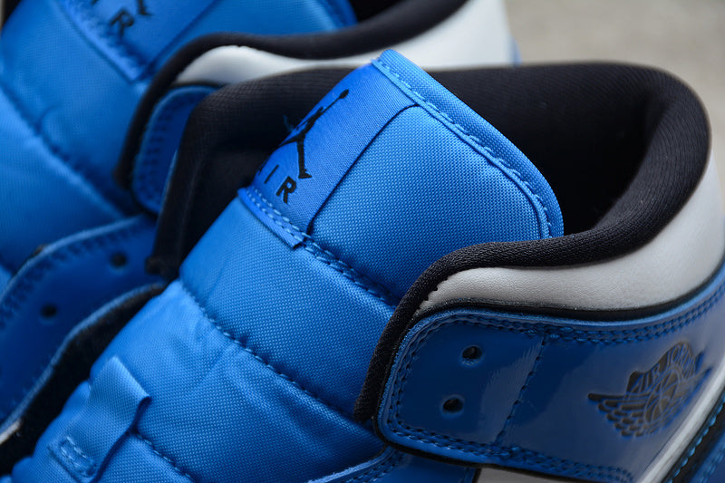 AJ1 Mid