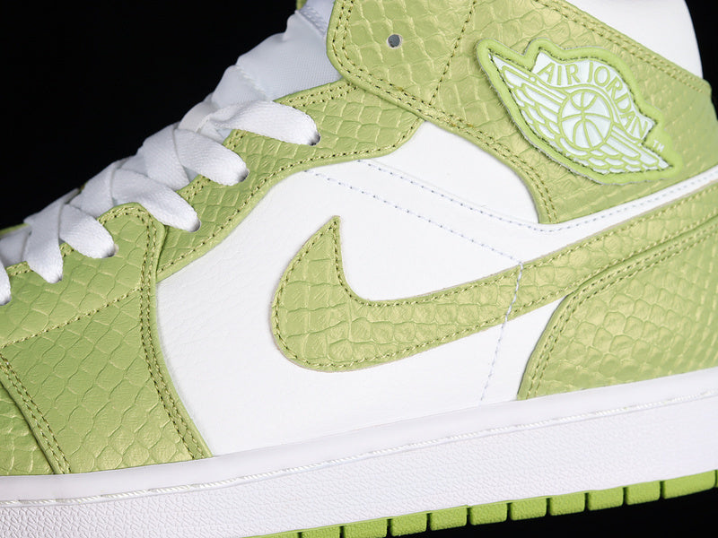 AJ1 Mid