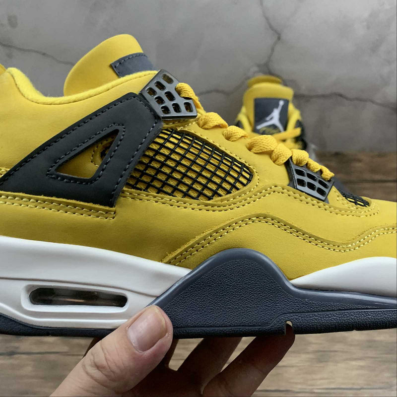 AJ4