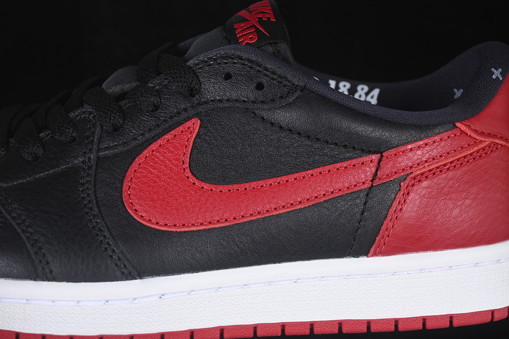 AJ1 Low
