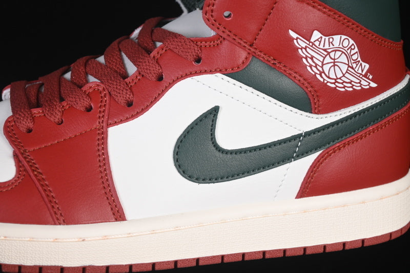 AJ1 Mid