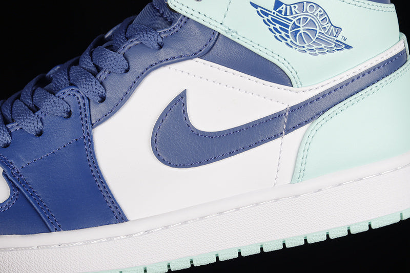 AJ1 Mid