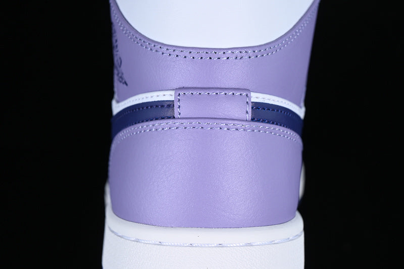 AJ1 Mid