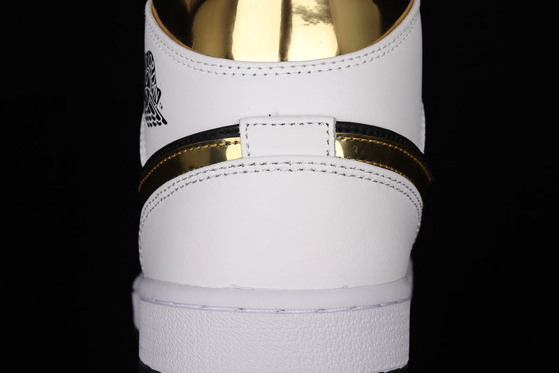 AJ1 Mid