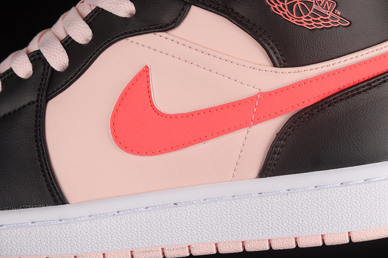 AJ1 Mid