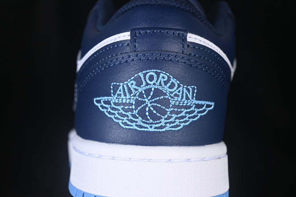 AJ1 Low