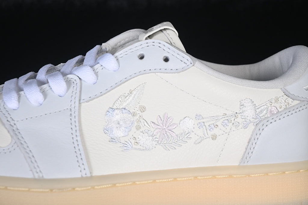 AJ1 Low