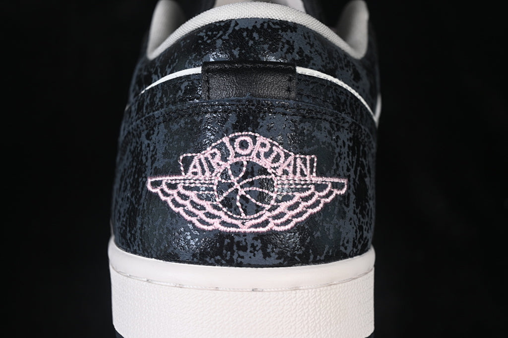 AJ1 Low