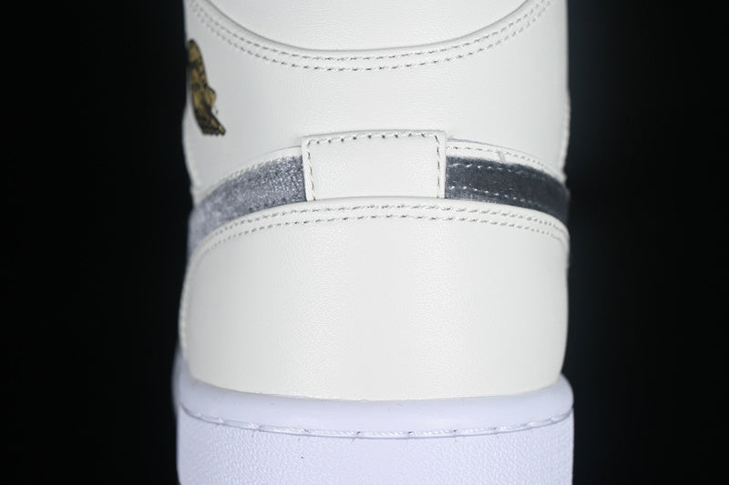 AJ1 Mid