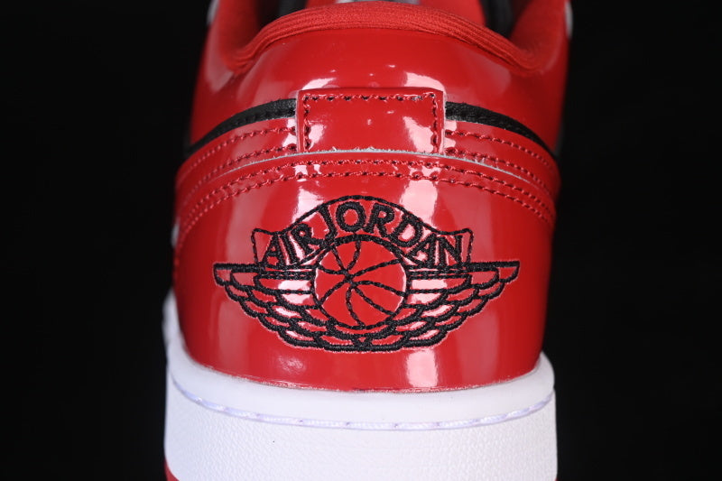 AJ1 Low