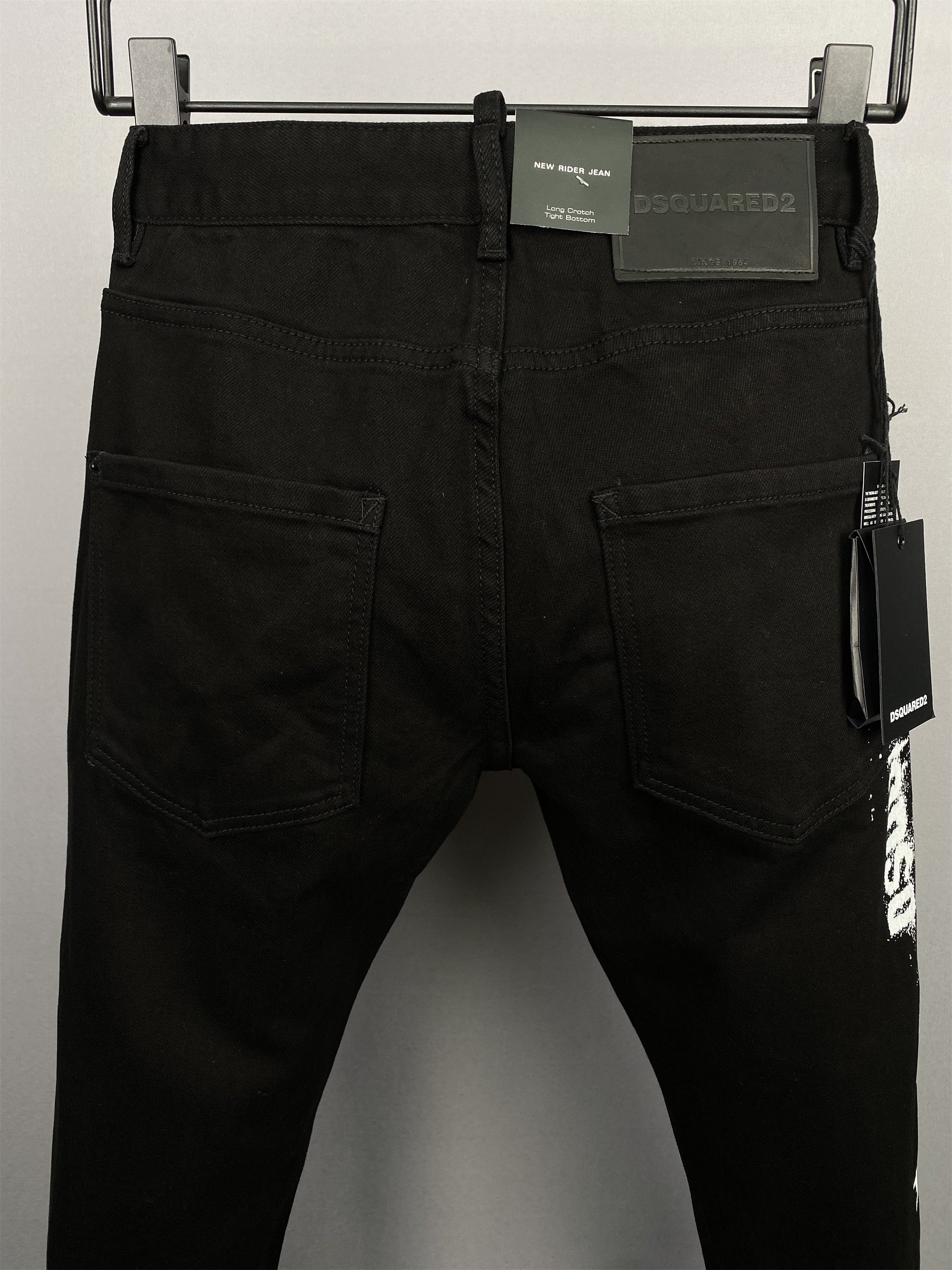 D2 Jeans