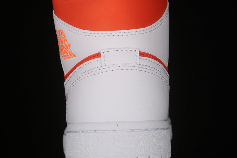 AJ1 Mid