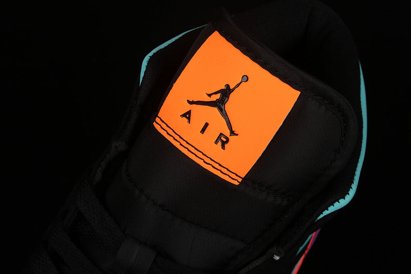 AJ1 Mid