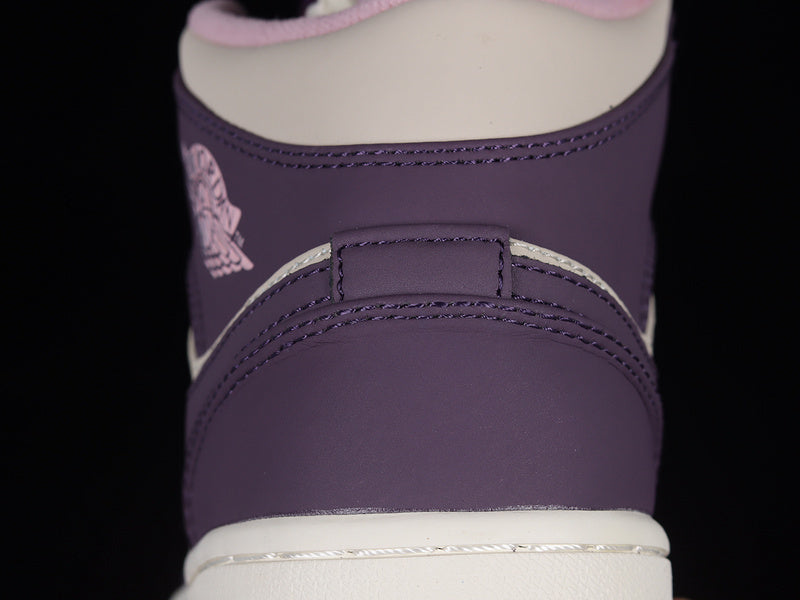AJ1 Mid