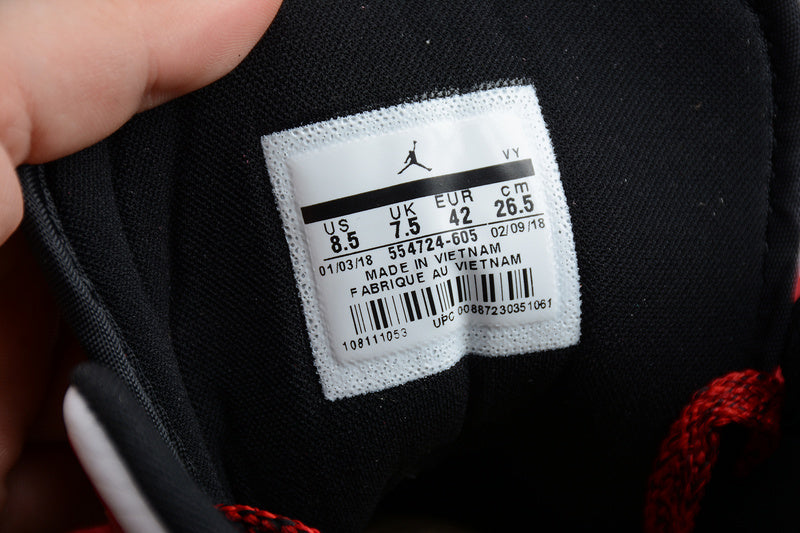 AJ1 Mid
