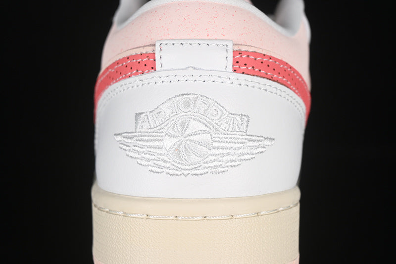 AJ1 Low