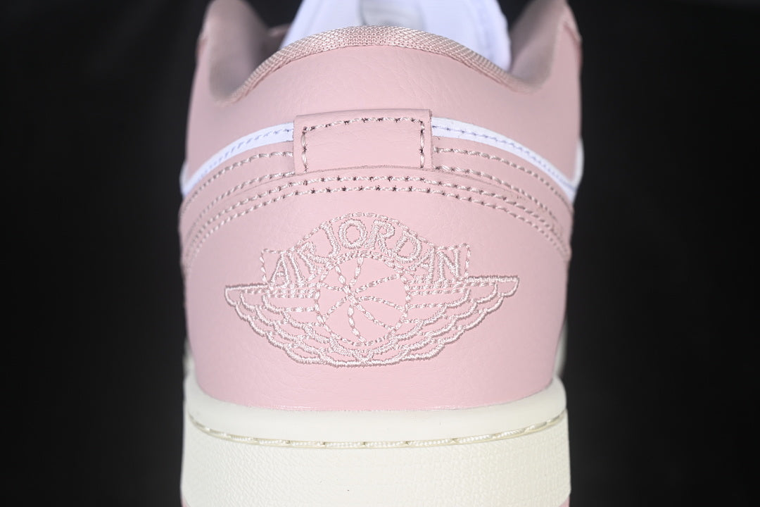 AJ1 Low