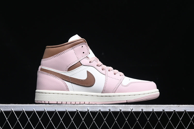 AJ1 Mid